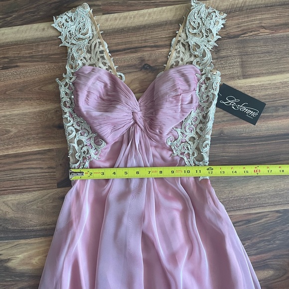 BNWT La Femme chiffon gown - Picture 9 of 10